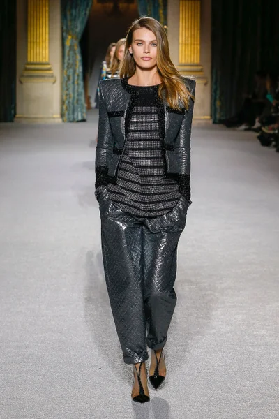 Look 83